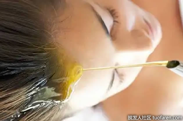 用橄榄油护理头发的 6 种方法