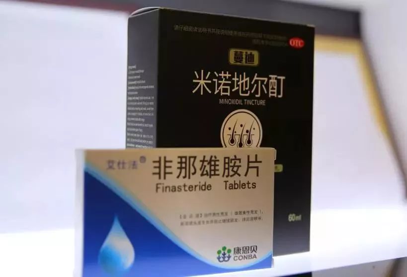 植发后脱落期和头发狂脱期有什么区别？